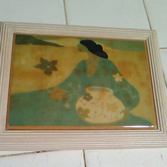 Other - Woman with vase print